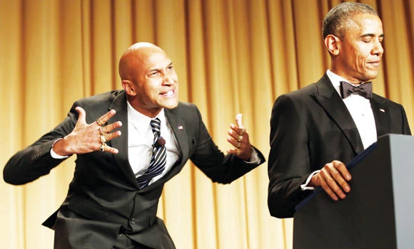 Obama turns 2016 hopefuls into comic fodder for media dinner