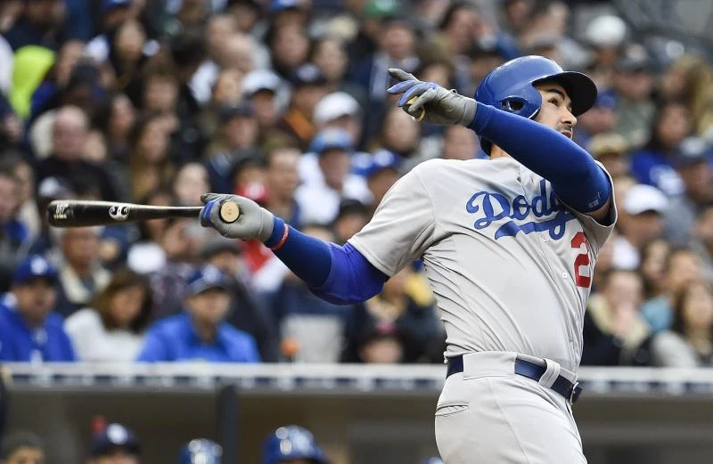 Gonzalez hurts Padres again as Dodgers win 11-8