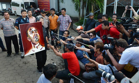 Australia to Indonesia: Defer executions and probe graft claims