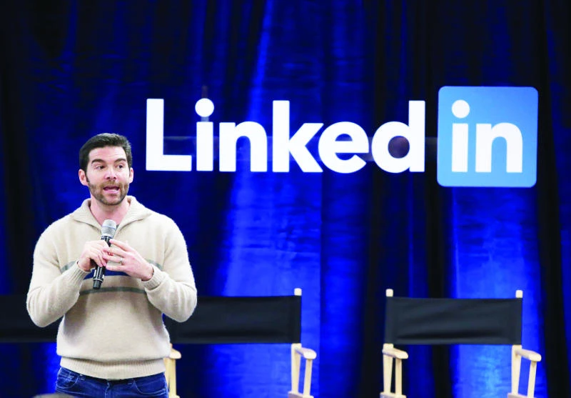 LinkedIn joins Twitter in post-earnings tumble