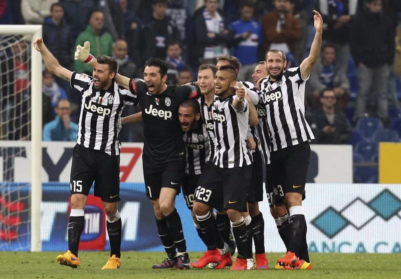 Juventus clinches fourth successive Serie A title