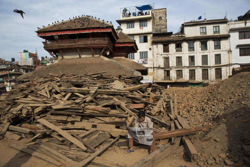 Nepal, aid agencies trade blame as confusion mars quake relief