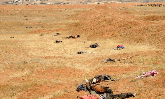Assad forces, Hezbollah advance along Lebanon border