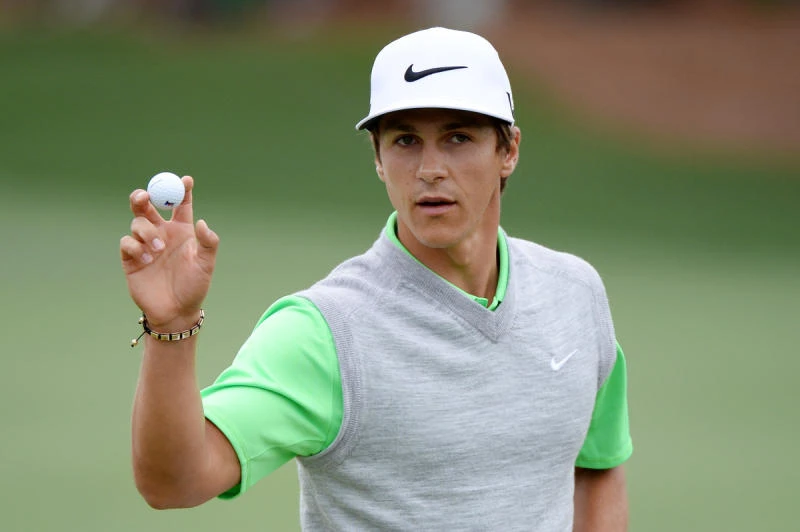 Olesen returns to share Mauritius lead