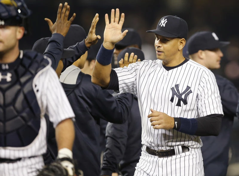 Rodriguez passes Mays for fourth on home run list