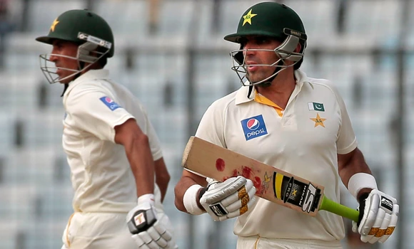 Pakistan closes in on victory against Bangladesh