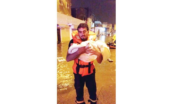 Civil Defense comes to the rescue of flood-hit in Asir