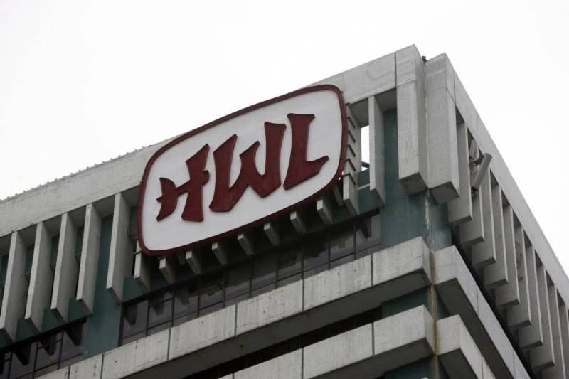 GIC to buy stake in Hutchison Whampoa’s UK mobile units