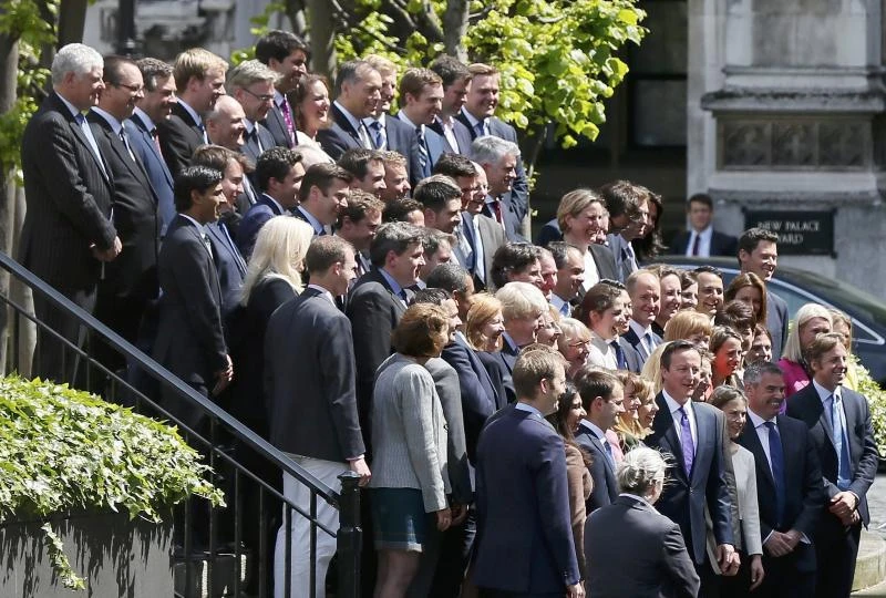 Cameron unveils new cabinet after election victory