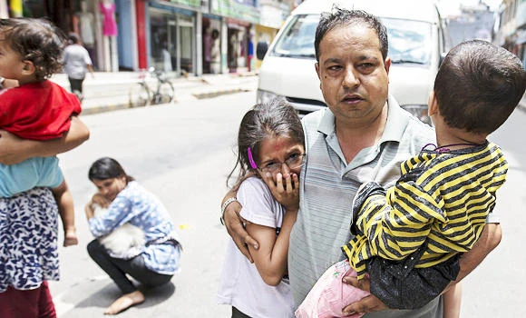 Nine killed, buildings collapse in fresh Nepal earthquake
