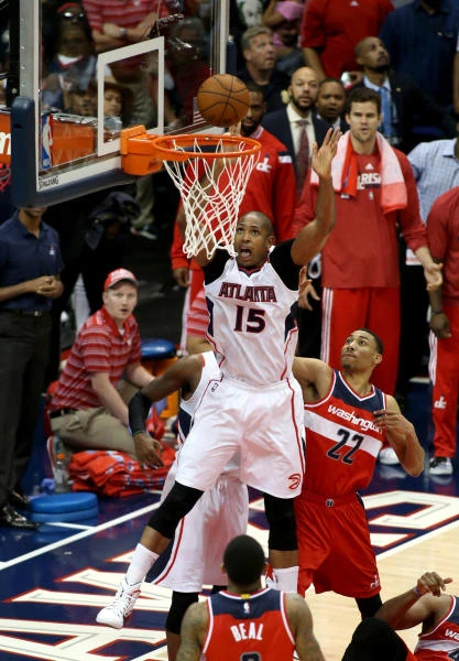 Hawks, Warriors move in for the kill