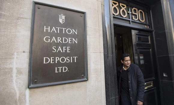 UK police arrest 7 in major jewel heist case
