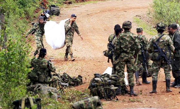 Colombia’s FARC rebels suspend unilateral cease-fire