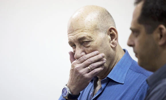 Olmert handed 8 months for bribery