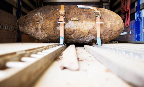 Cologne evacuated and airspace closed after WWII bomb found