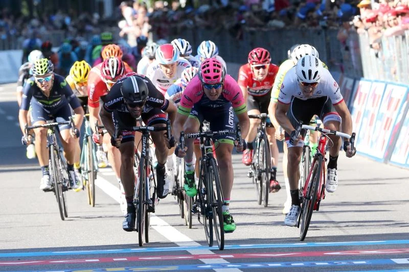 Modolo wins again in Giro; Contador in pink