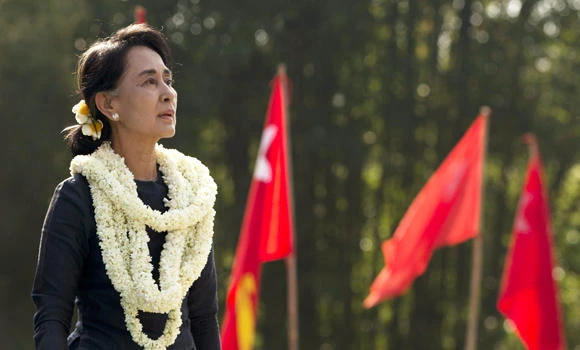 Dalai Lama urges Suu Kyi to help Rohingya Muslims