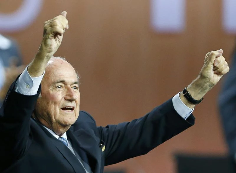 Blatter re-elected FIFA chief amid corruption storm