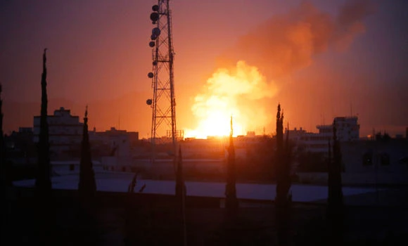 Coalition pounds Houthi targets