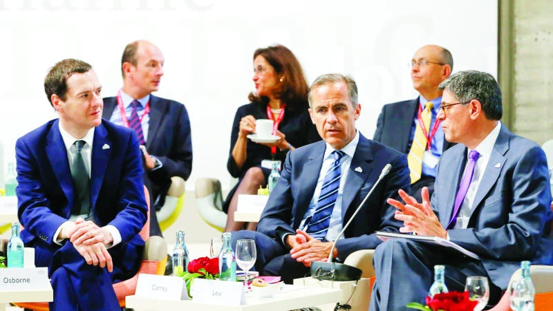 Bank of England holds interest rate at 0.50%