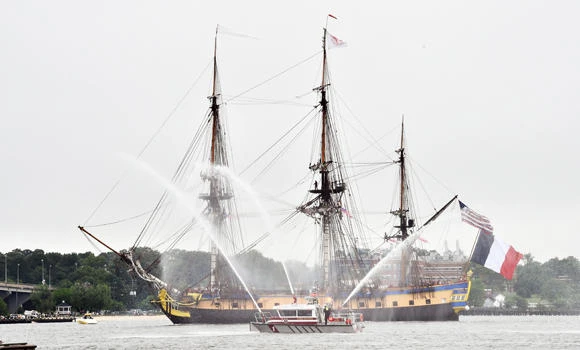 Replica of revolutionary ship arrives in Virginia