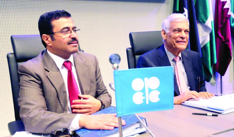 OPEC keeps taps open despite low crude price