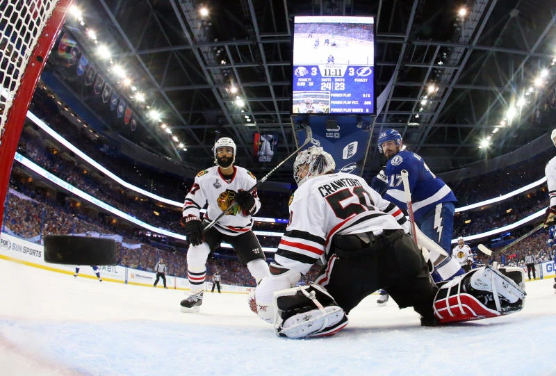 Garrison fires winner as Tampa grounds Hawks to even series