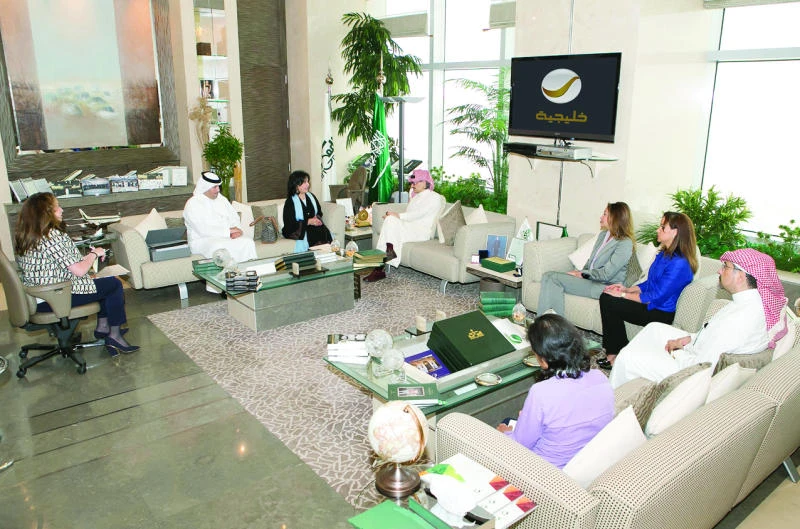 Prince Alwaleed, Sheikha Mai discuss economic climate