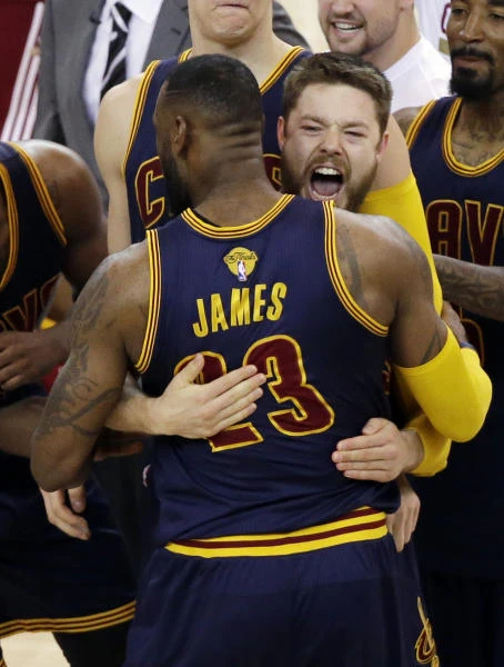 LeBron ready to carry gritty Cavaliers to title