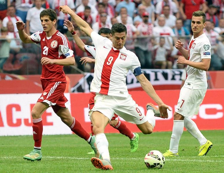 Ronaldo hits third hat trick in row as Portugal wins
