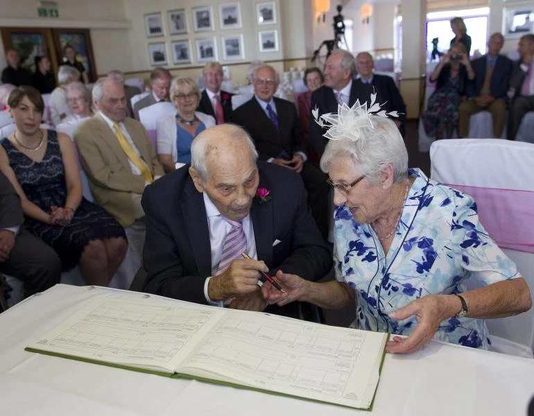 British couple become world’s oldest newlyweds