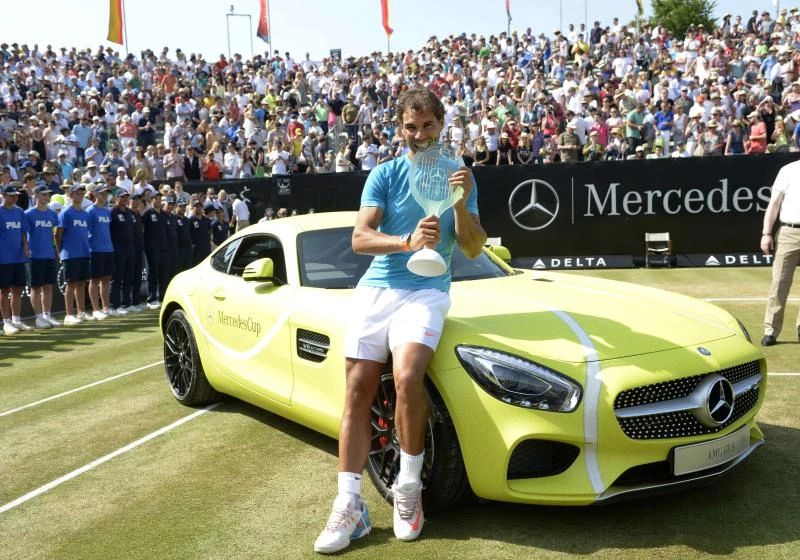 Nadal claims Stuttgart title