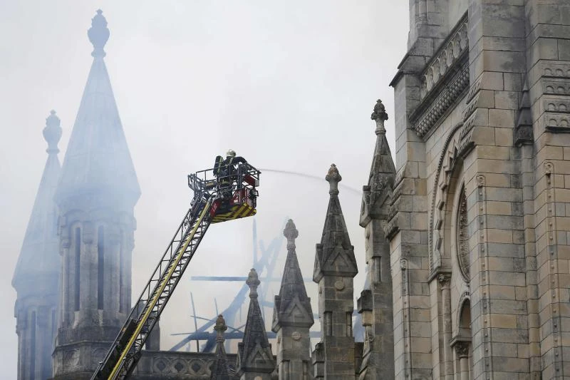 Fire ravages French basilica