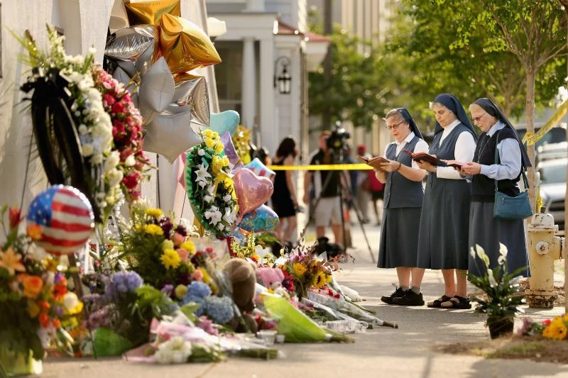 Charleston suspect confesses to deadly attack on black US church