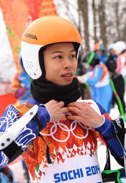 Vanessa Mae wins ski ban appeal