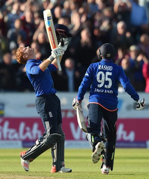 Bairstow steers England to thrilling win over New Zealand to take series