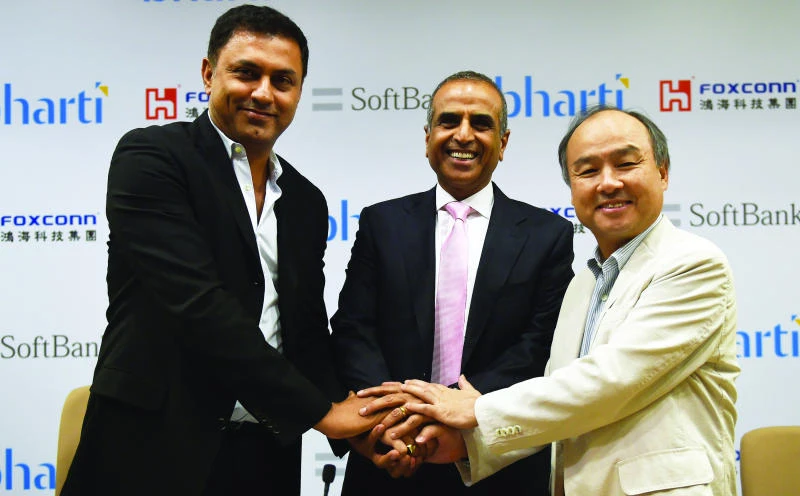 SoftBank to invest in $20bn solar power venture in India