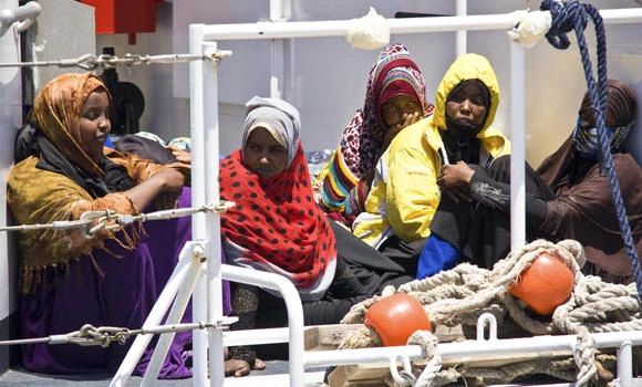Norwegian, Danish ships rescue 1,000 migrants off Libya