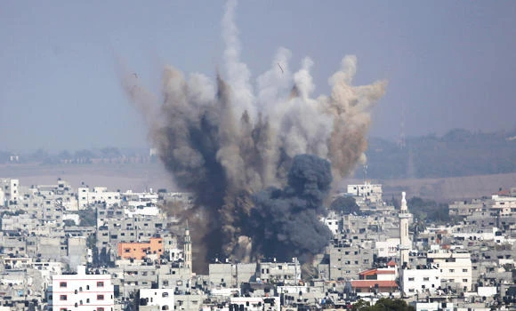 Zionists hit Gaza after a rocket fire