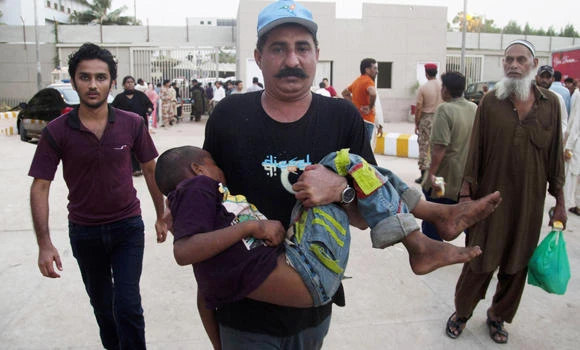 Rains cool Pakistan as heat wave’s death toll climbs to 838