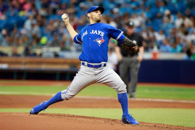 Estrada in command as Blue Jays edge Rays in 12