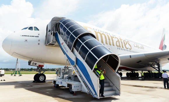 Emirates A380 plane makes emergency landing in Colombo