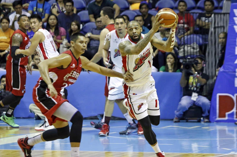 Alaska rallies to show Ginebra the door