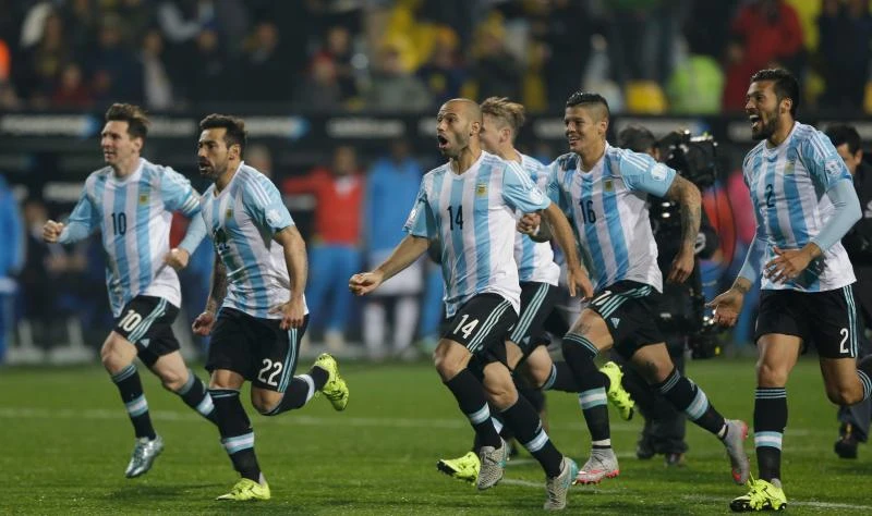 Redemption for Tevez as Argentina downs Colombia to enter Copa semis