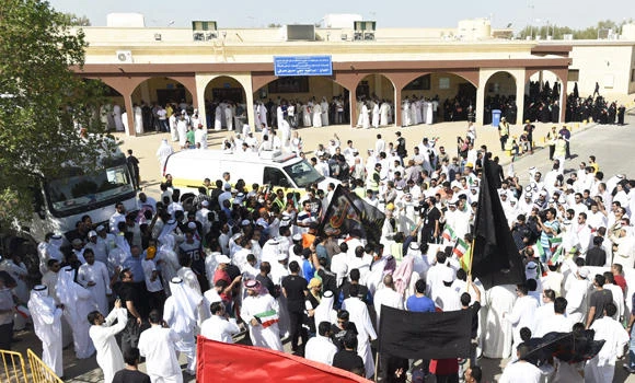 Kuwait arrests suspects in mosque attack, mourns dead