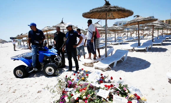 Tourists recount Tunisia horror