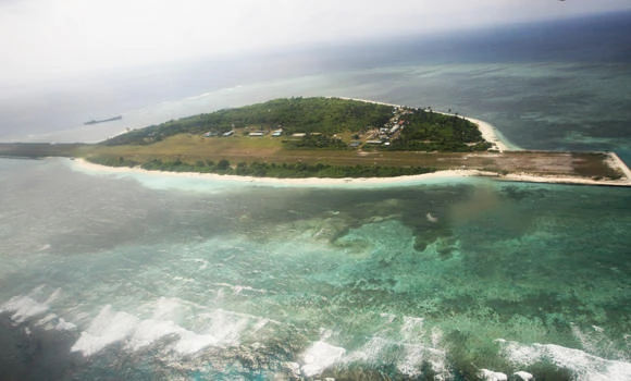 Philippines halts repairs on Spratlys airstrip ahead of UN suit