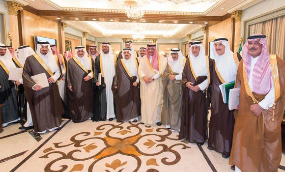Crown prince and governors discuss development goals