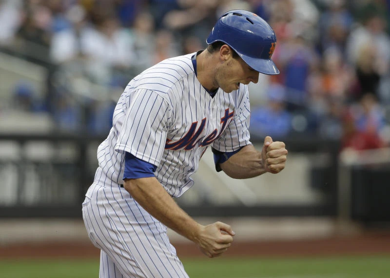 Matz dazzles in debut, leads Mets past Reds 7-2