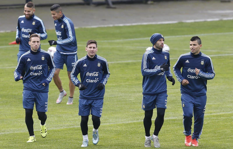 Messi & Argentina shining together, closer to elusive title